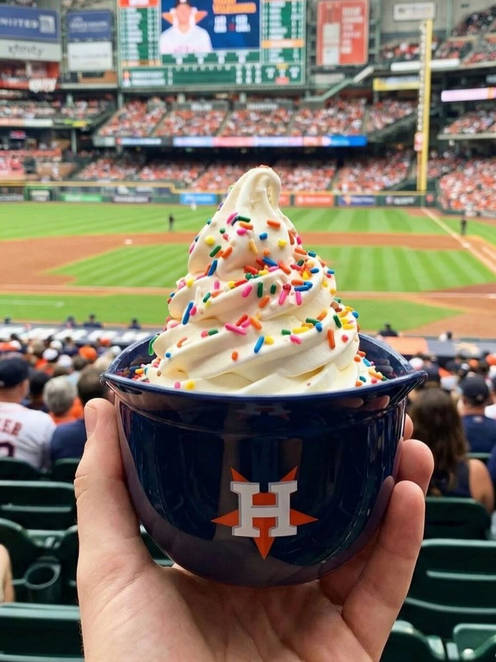 Houston Astros Mini Baseball Helmet 8oz Ice Cream Sundae Cup